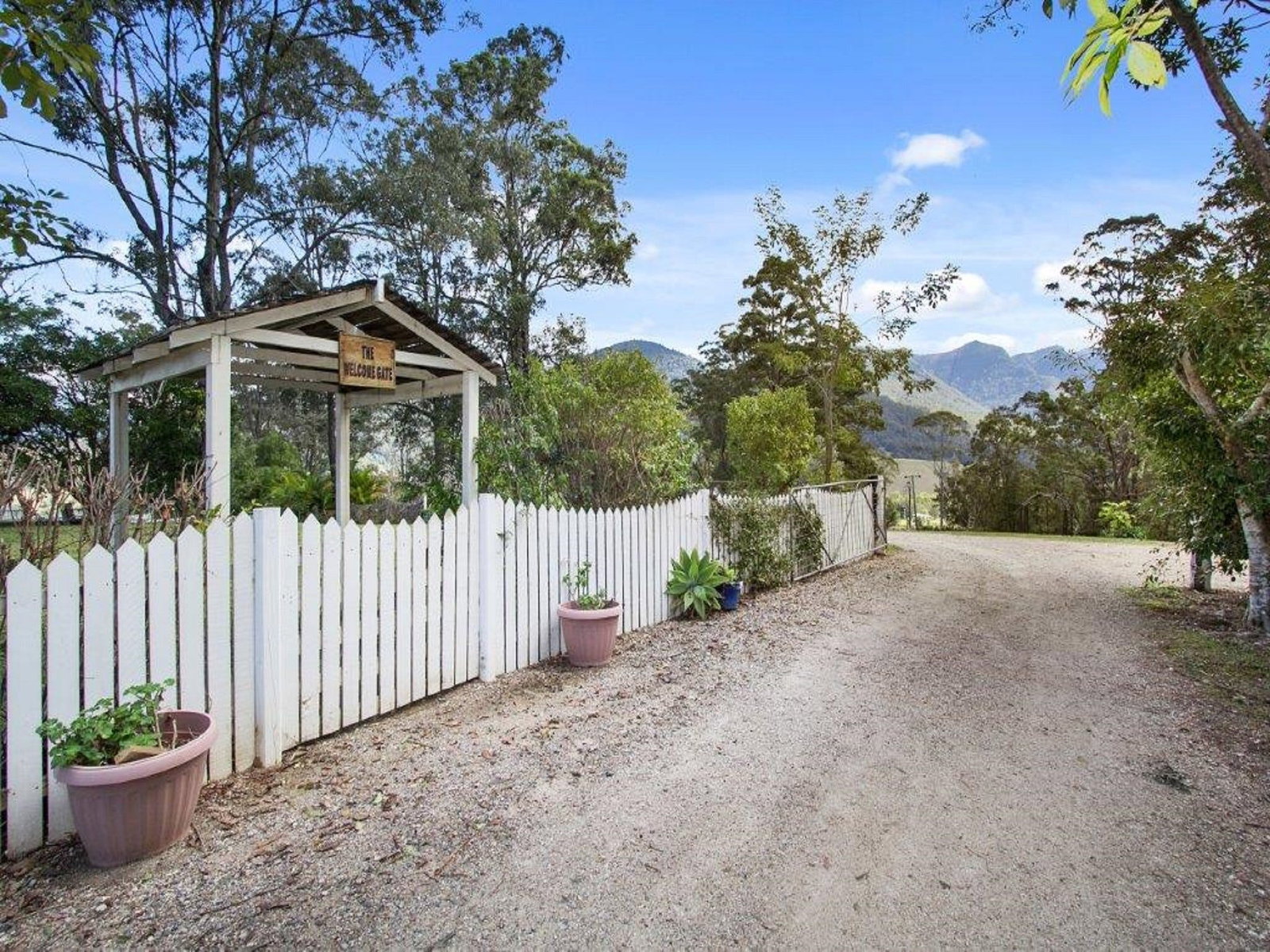 Pumpenbil NSW Accommodation VIC
