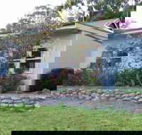 Stone Walls - Accommodation VIC