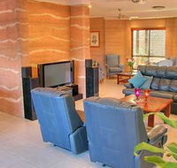 Gladstone Earth and Sea - Accommodation VIC