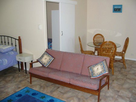 JJ's Holiday Cottages - Mitchell Street - Accommodation VIC 2