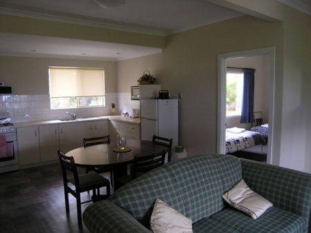 Lilacs Waterfront Villas And Cottages - Accommodation VIC 0
