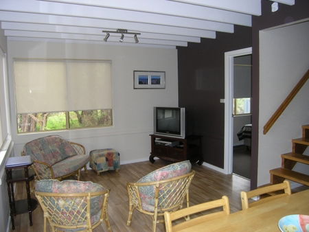 Lilacs Waterfront Villas And Cottages - Accommodation VIC 3