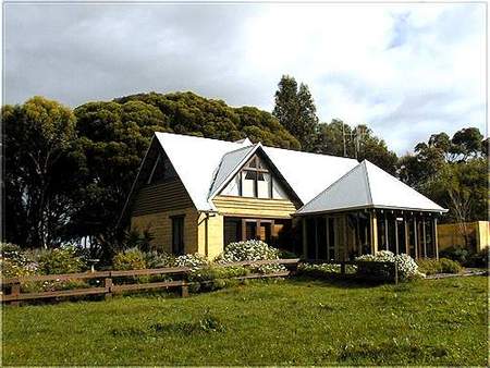 Chalet Arunga - Accommodation VIC 3