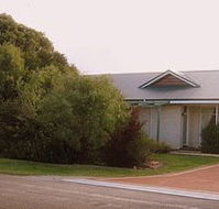 Acacia Grove Holiday House - Accommodation VIC