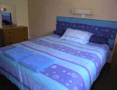 Emu Beach Chalets - Accommodation VIC