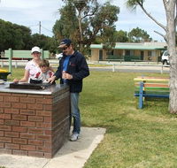 Jurien Beachfront Holiday Units - Accommodation VIC