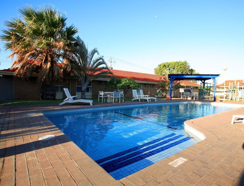 Best Western Hospitality Inn Carnarvon - Accommodation VIC 0