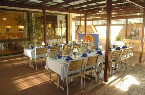 Best Western Hospitality Inn Carnarvon - Accommodation VIC 1