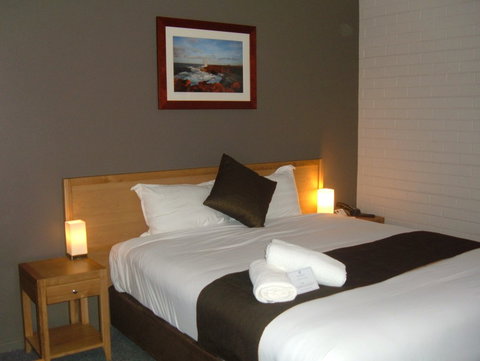 Best Western Hospitality Inn Carnarvon - Accommodation VIC 2