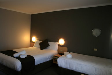 Best Western Hospitality Inn Carnarvon - Accommodation VIC 8