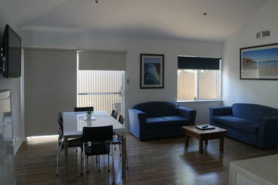 Clearwater Motel Apartments - Accommodation VIC 2