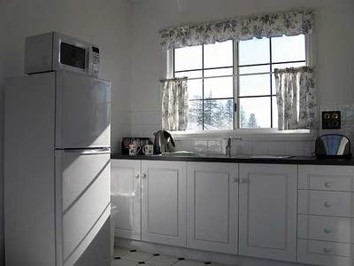Clearwater Motel Apartments - Accommodation VIC 4