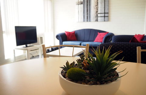 Budget Apartments Como South Perth - Accommodation VIC 7