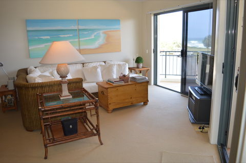 Breakers 1 / 5 At Yamba - Accommodation VIC 0