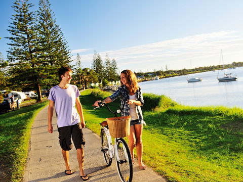 Calypso Holiday Park - Accommodation VIC 0