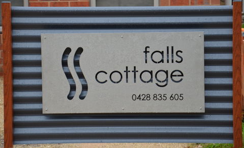 Falls Cottage Whitfield - Accommodation VIC 0