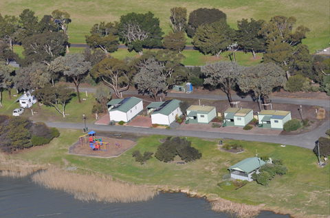 Lake Albert Caravan Park, Meningie SA - Accommodation VIC 1