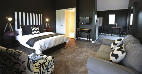 One Paddock Currency Creek Villas And RETREAT - Accommodation VIC 0