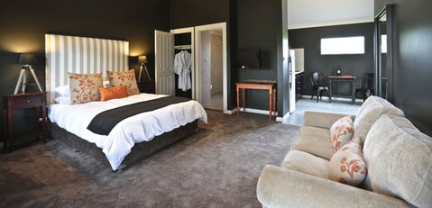 One Paddock Currency Creek Villas And RETREAT - Accommodation VIC 2