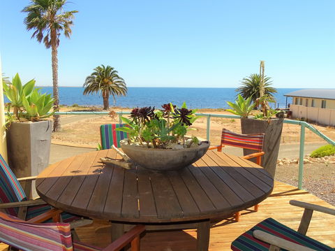 Telly's At Palm Cove - Accommodation VIC 1