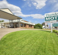 Thunderbird Motel - Accommodation VIC