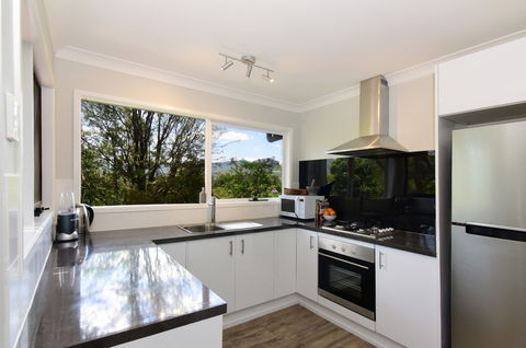 Treetops - Accommodation VIC 1