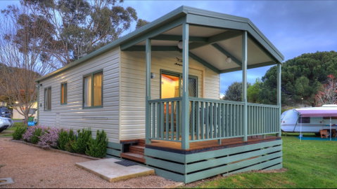 Beechworth Lake Sambell Caravan Park - Accommodation VIC 1