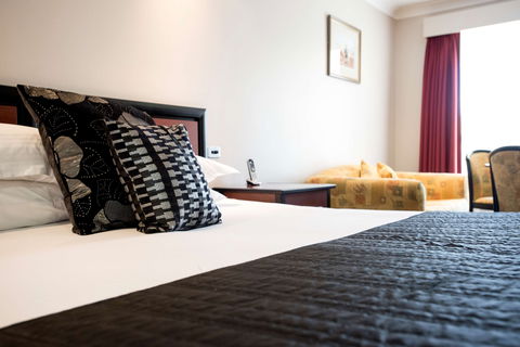 Best Western Plus All Settlers Tamworth - Accommodation VIC 1