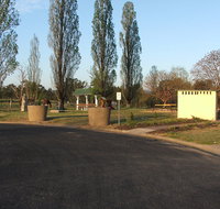 Bundarra Caravan Park - Accommodation VIC