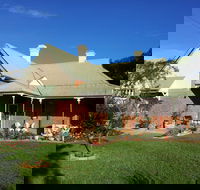 Charming Country Stop B and B - Accommodation VIC