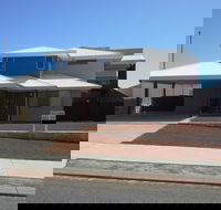Cozzys Condo Luxury Beach House - Accommodation VIC