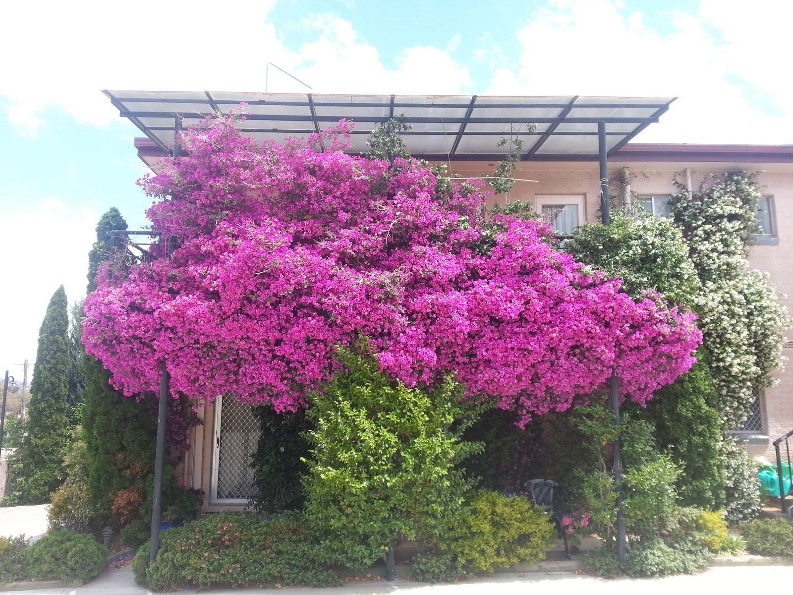 Queanbeyan NSW Accommodation VIC