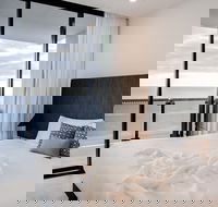 Iconic Kirra Beach Resort - Accommodation VIC