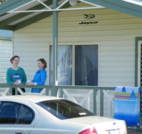 Lake Hamilton Motor Village and Caravan Park - Accommodation VIC