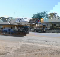 Lyndhurst Hotel Roadhouse Motel  Caravan Park - Accommodation VIC