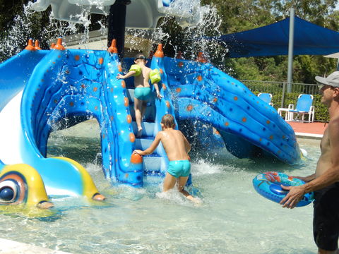 Middle Rock Holiday Resort - Accommodation VIC 1