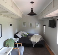 Miners Ridge Vineyard Railway Carriage BB - Accommodation VIC