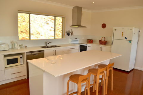 Pat And Ted's In The Piccadilly Valley - Accommodation VIC 1