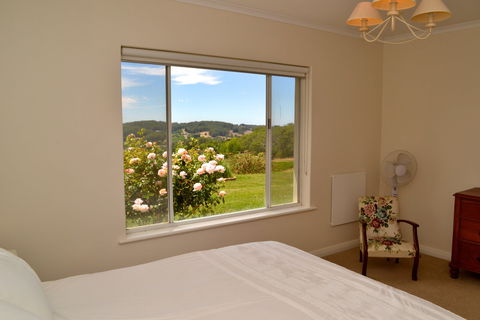 Pat And Ted's In The Piccadilly Valley - Accommodation VIC 2