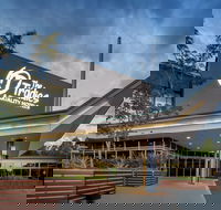 Quality Hotel Dickson - Accommodation VIC