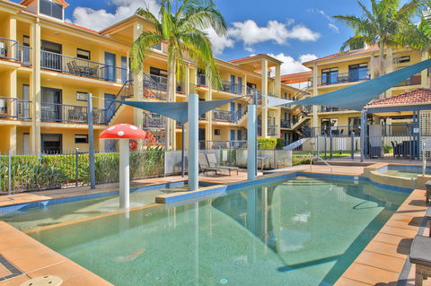 South Pacific Apartments - Accommodation VIC 1