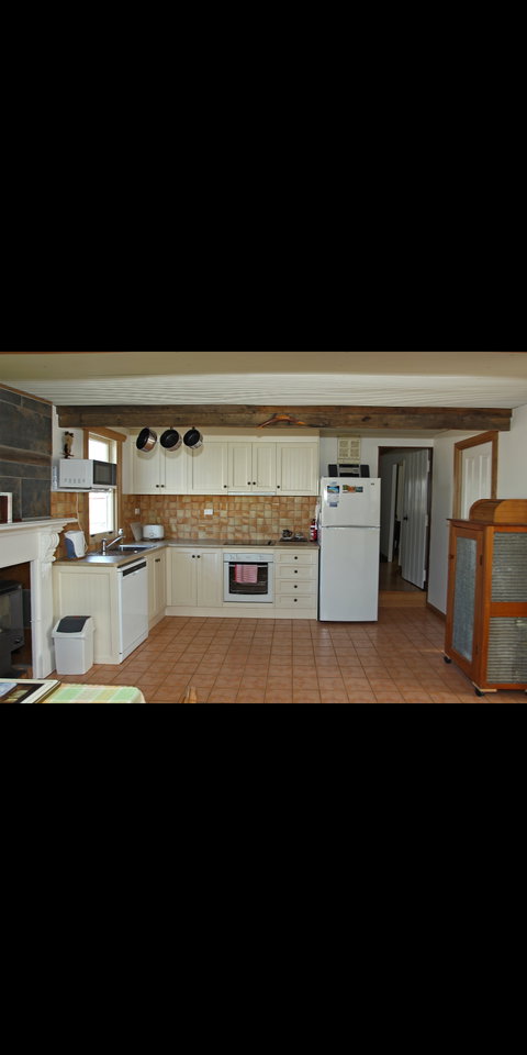 Stable Cottage - Accommodation VIC 2