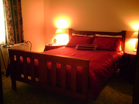The Cottage No 12 On North - Accommodation VIC 1