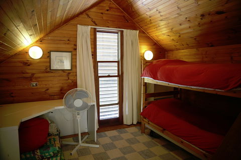 The Eco Lodge - Cox's River Rest - Accommodation VIC 2