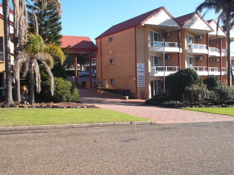 Ulladulla Harbour Motel,  Another Sinclair's Property - Accommodation VIC 0