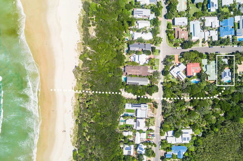 Beach Chalet - Accommodation VIC 2