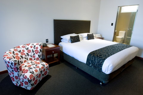 Commodore On The Park - Accommodation VIC 1
