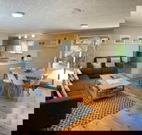 Crows Nest - Accommodation VIC