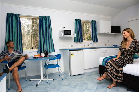 Glen Villa Resort - Accommodation VIC 1