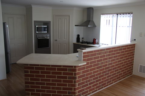 Mandurah Golf Links Retreat - Accommodation VIC 1